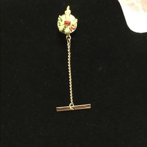 Vintage Christmas Wreath and Candle Tie Tack